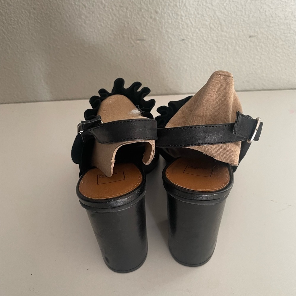 14TH & UNION Black ruffle trim open toe block heel sandal size 9W - Picture 5 of 13